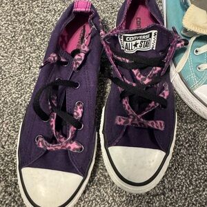 Converse Women’s Purple Sneakers